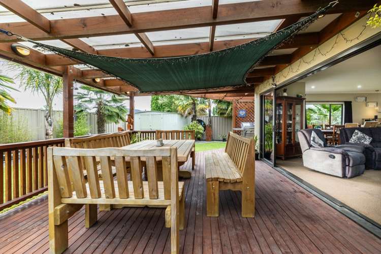 6 Lowry Place Frimley_20