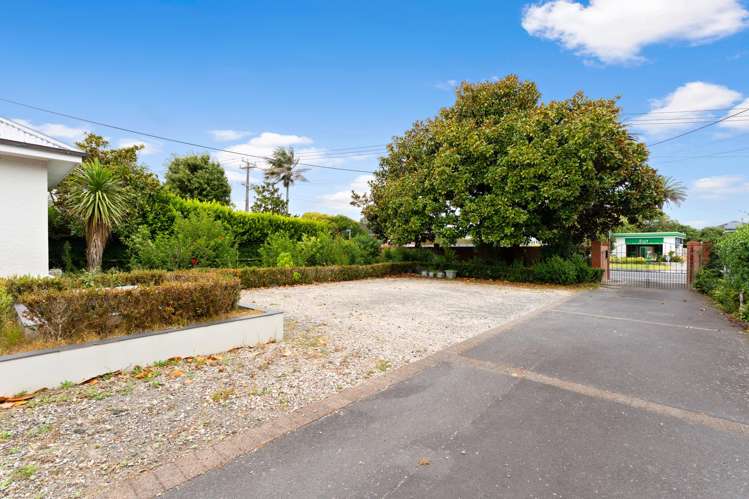 232 Lake Road Hauraki_5