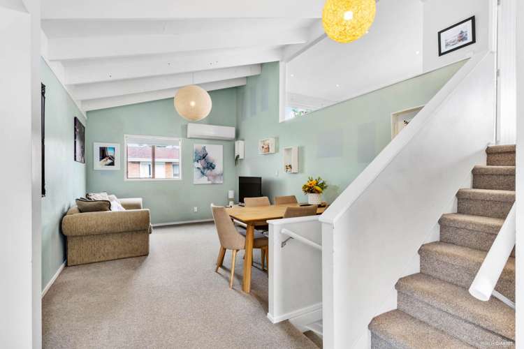 30 Shanaway Rise Hillcrest_6