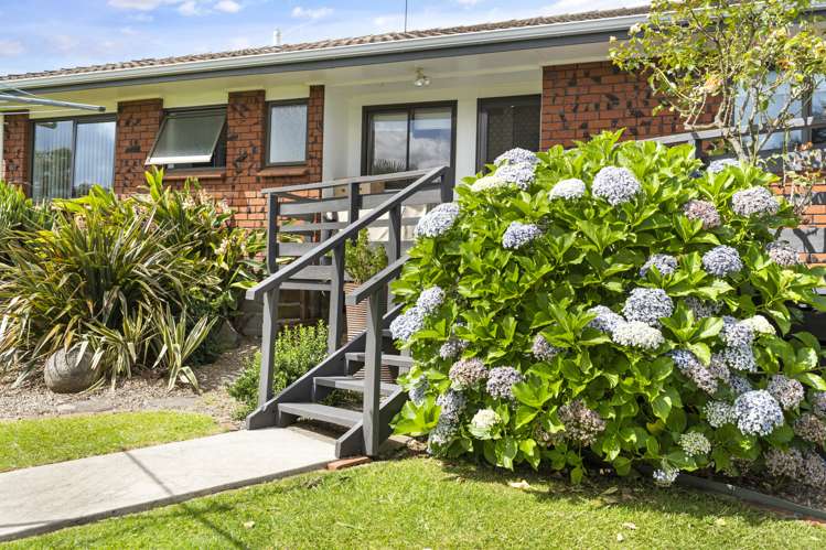 8 Robyn Hyde Place Leamington_20