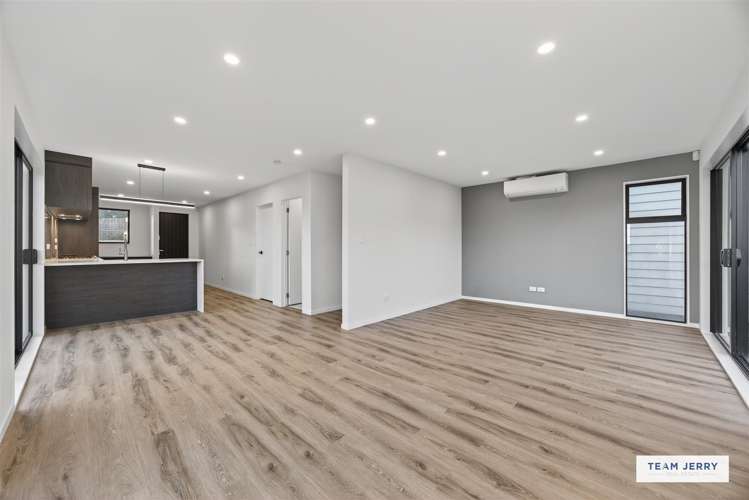 25 Jandell Crescent Bucklands Beach_2