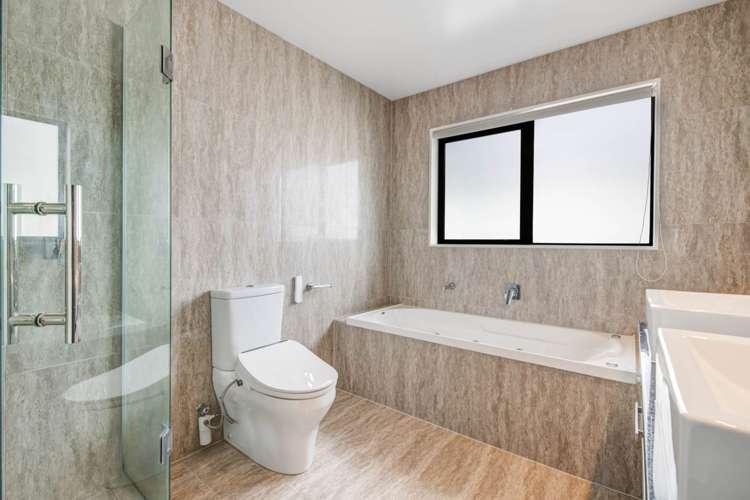 1 Tuangi Street Long Bay_17