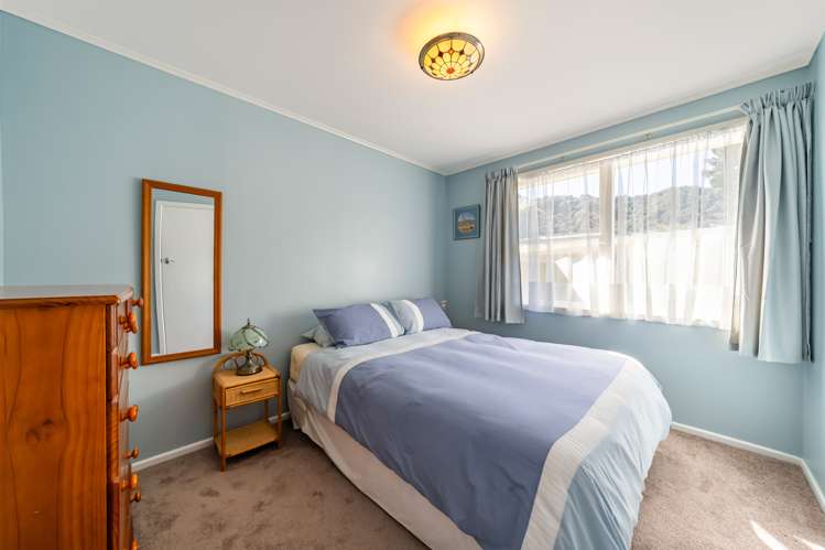 7 Moehau Grove Trentham_16