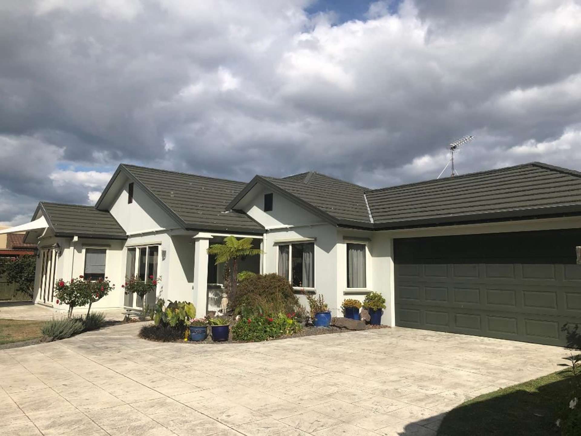 7 Florida Key Papamoa_0