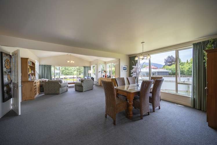 2 Lakefront Drive Te Anau_2