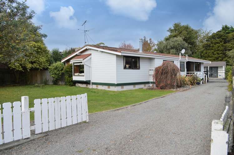 7 Deller Drive Carterton_14