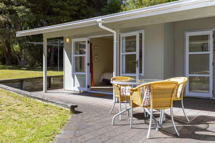 1 and 2/12 Kereru Street Two Mile Bay_12