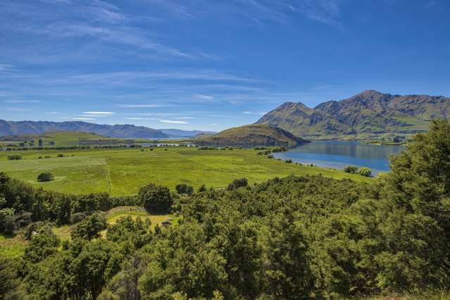 38 Emerald Bluffs Lane, Glendhu Bay Wanaka_1
