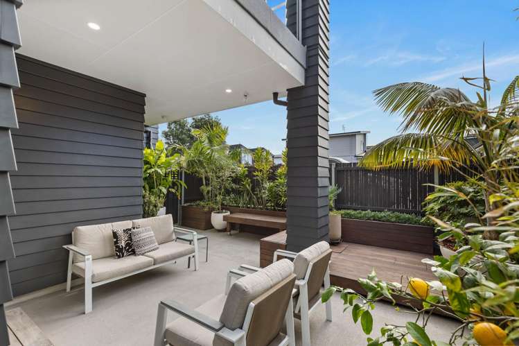 2/110 Hobsonville Point Road Hobsonville Point_17