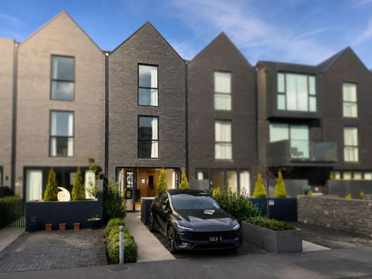 9/33 Kilmore Street_0