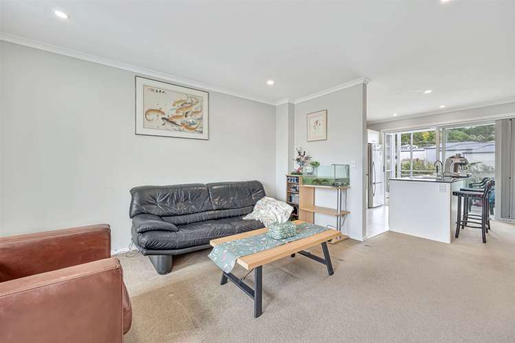 28 Fernly Rise Flat Bush_4