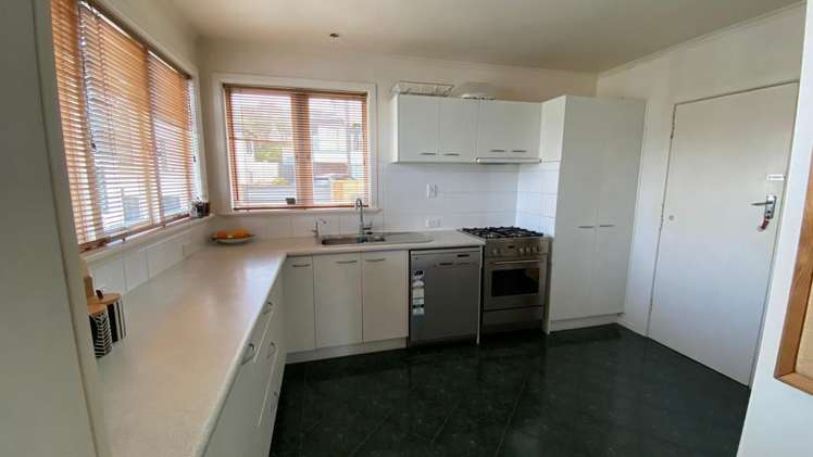 18 Eaton Road Hillsborough_8