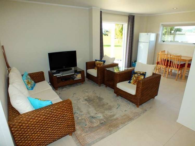 167 The Fairway Matarangi_15