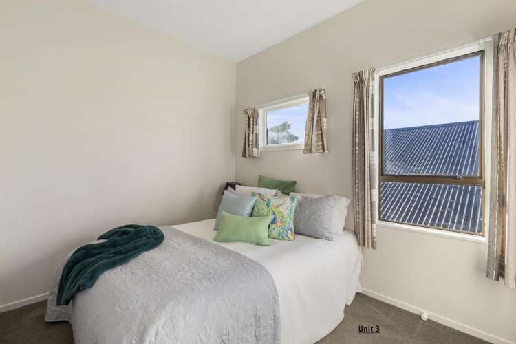 3/33 Tory Street Petone_6