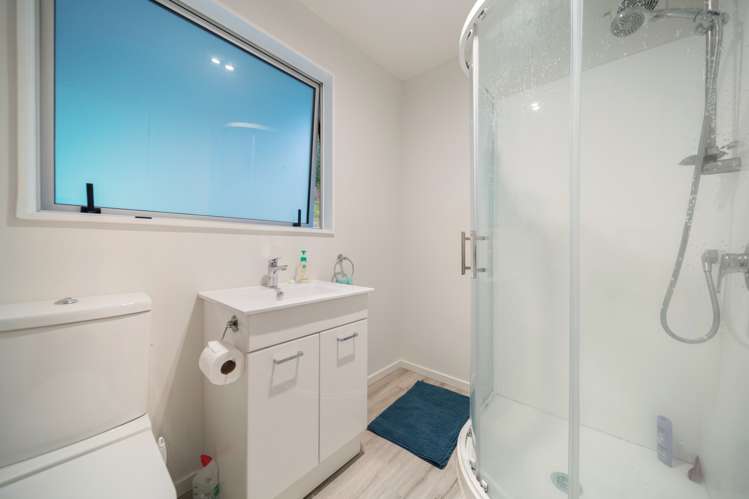 27 Lochy Road Fernhill/Sunshine Bay_16