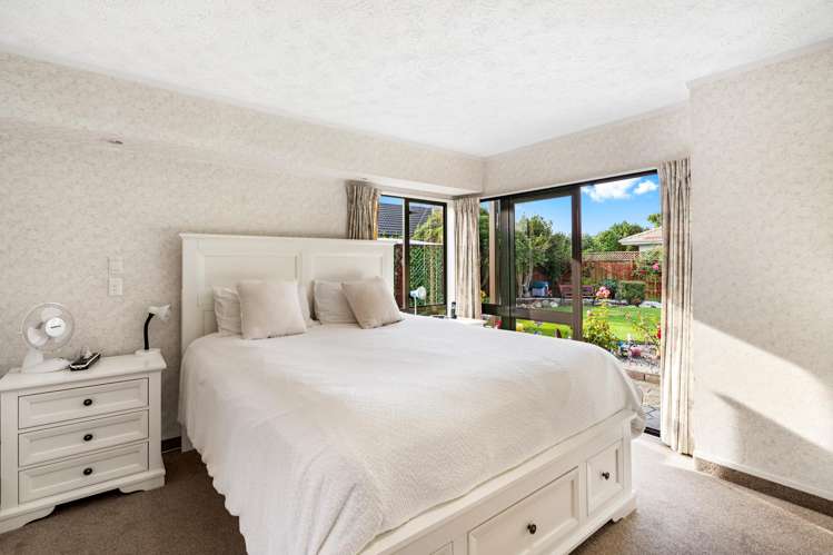 1 Hyatt Grove Greenmeadows_7