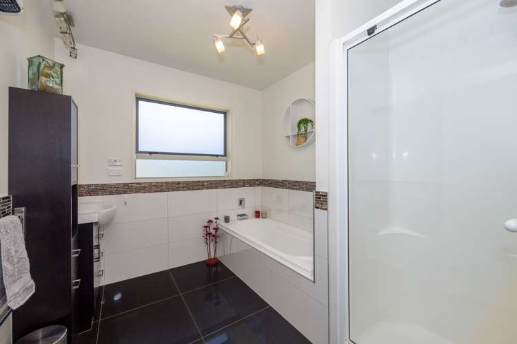 116a Mount Iron Drive Wanaka_14