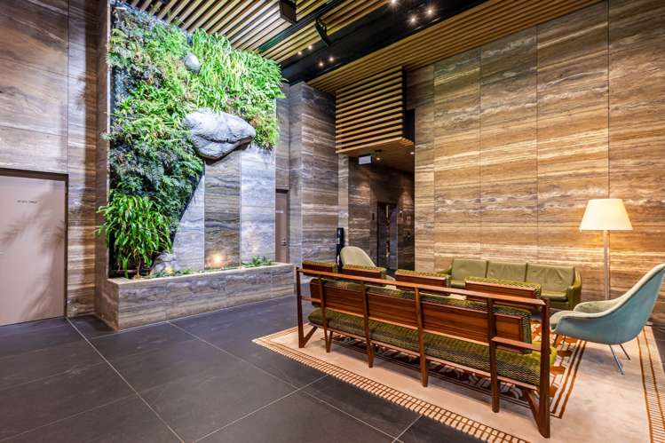 2801/10 Commerce Street City Centre_39