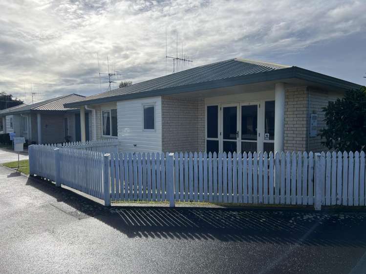 1/113 Cobham Drive 1074_2