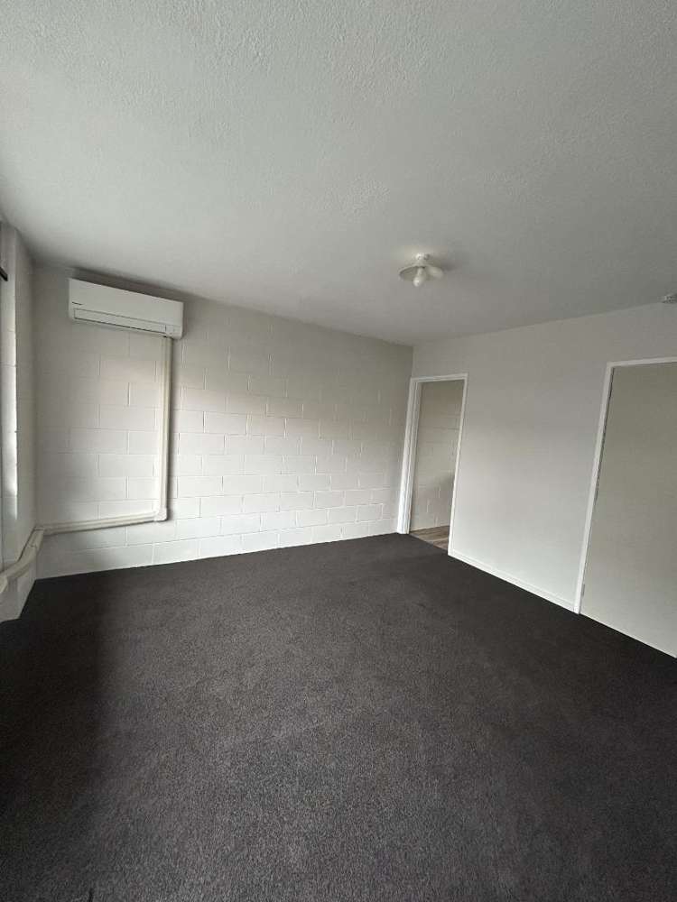 2/15A Wellington Street 1074_1