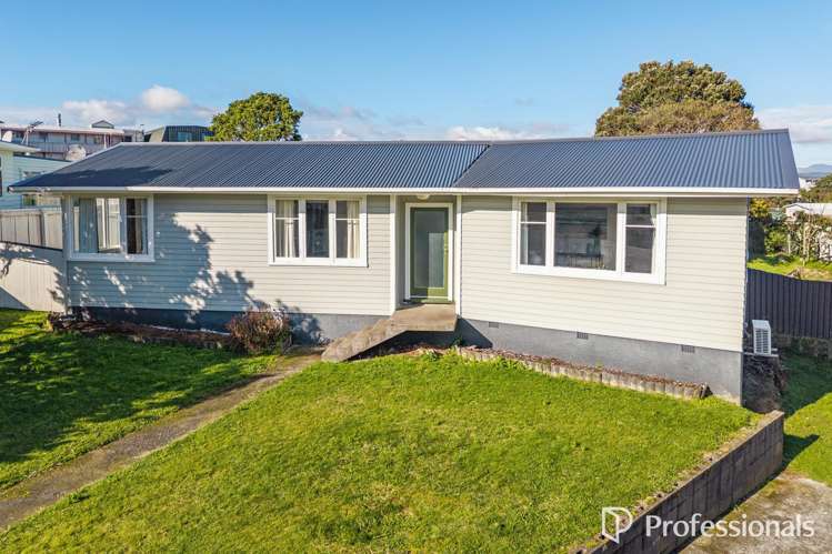5 Holly Grove Maungaraki_21