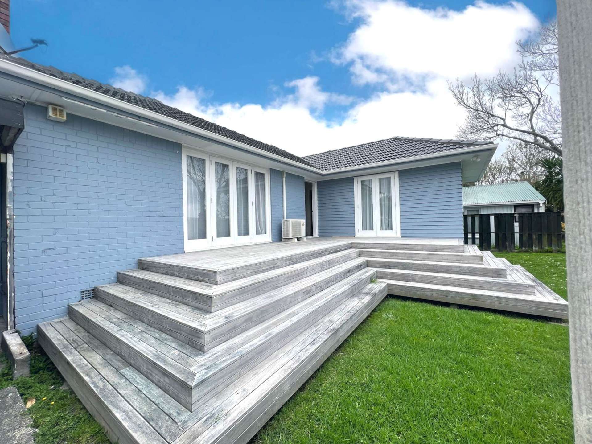 56 Mcleod Road Te Atatu South_0