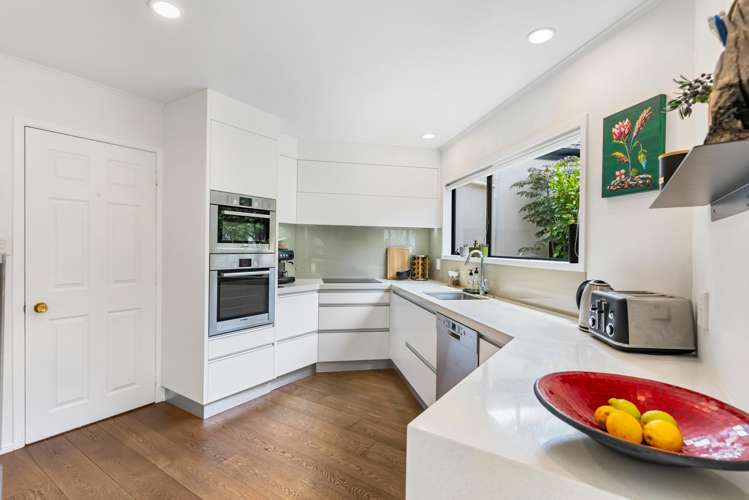 2/11 Waratah Street Birkenhead_14