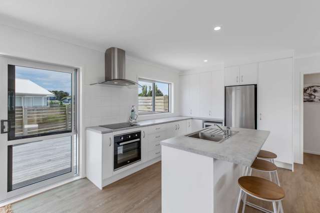 60 Edinburgh Street Waihi Beach_3