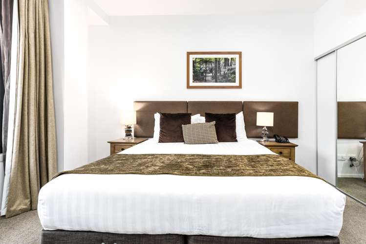 302/32 Red Oaks Drive Frankton_8