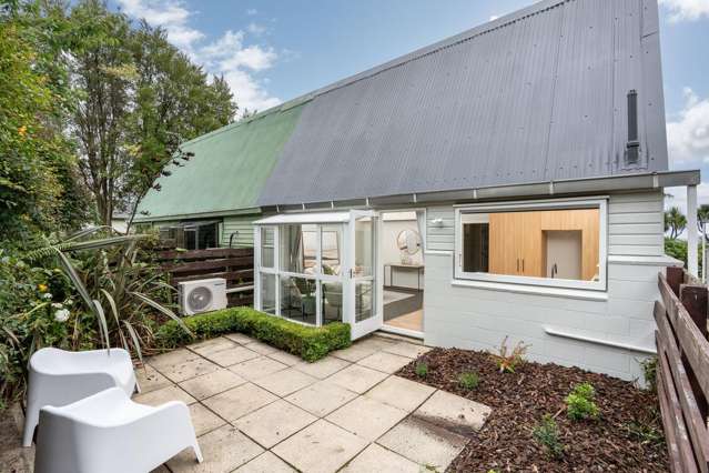 Immaculate, Effortless & Exceptional Location