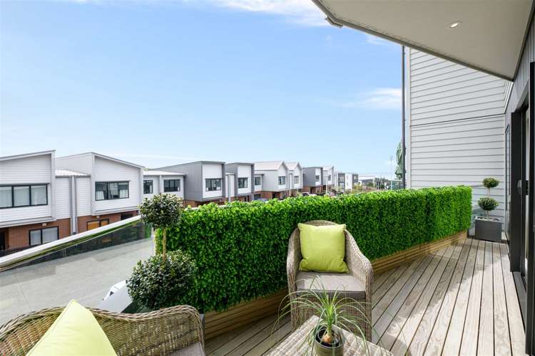 12 Moki Place Long Bay_9