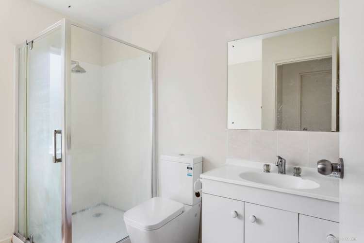 4/62a Lynden Avenue Hillcrest_13