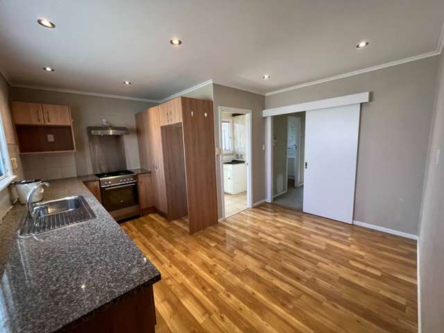 5 Lucas Place Weymouth_1