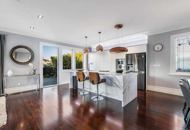 16 Cornwall Park Avenue Epsom_9
