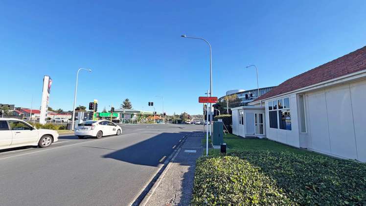 37 Taharoto Road Takapuna_8