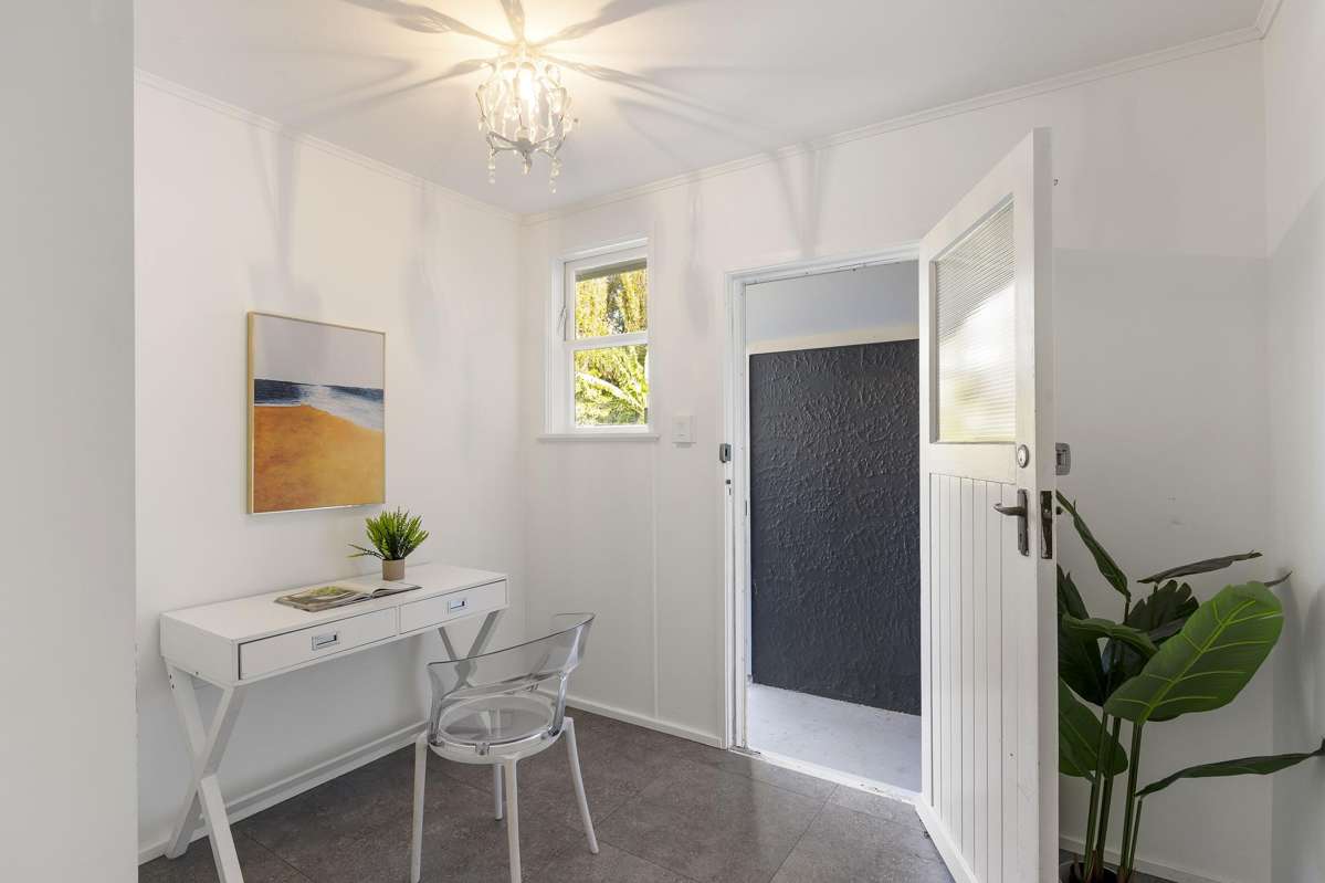 10 Caen Road_3
