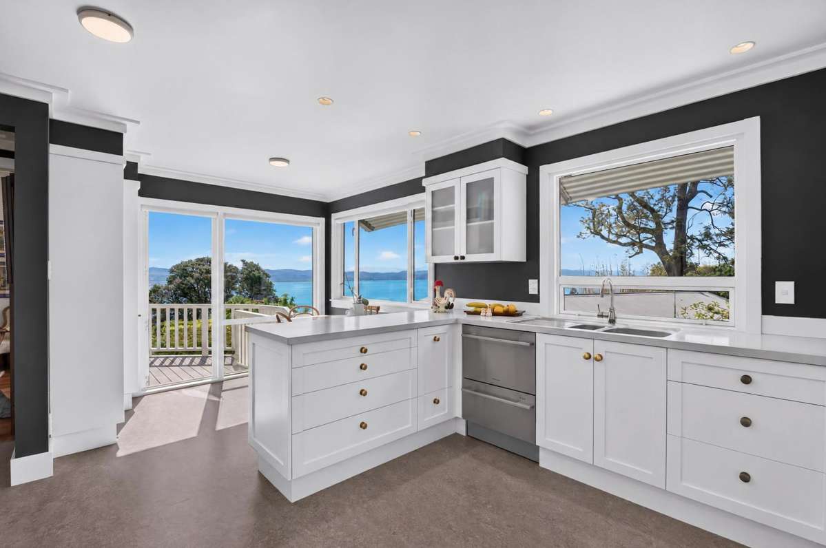 145 Thompson Road_1