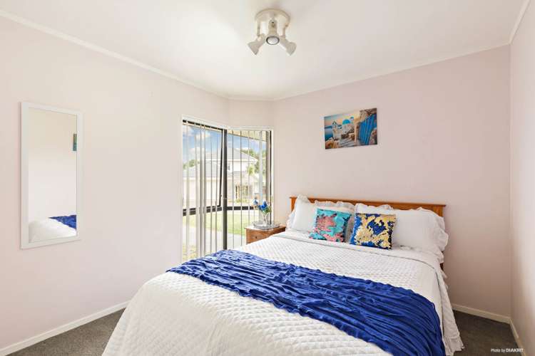 45 Headcorn Place Botany Downs_6