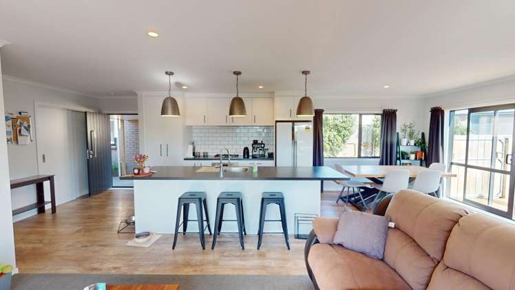 5 Poplar Grove 10643_1