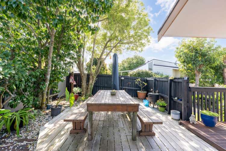 71 Meadway Sunnyhills_20