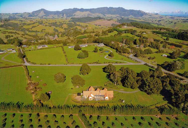 27 Woodward Road Maungatapere_25