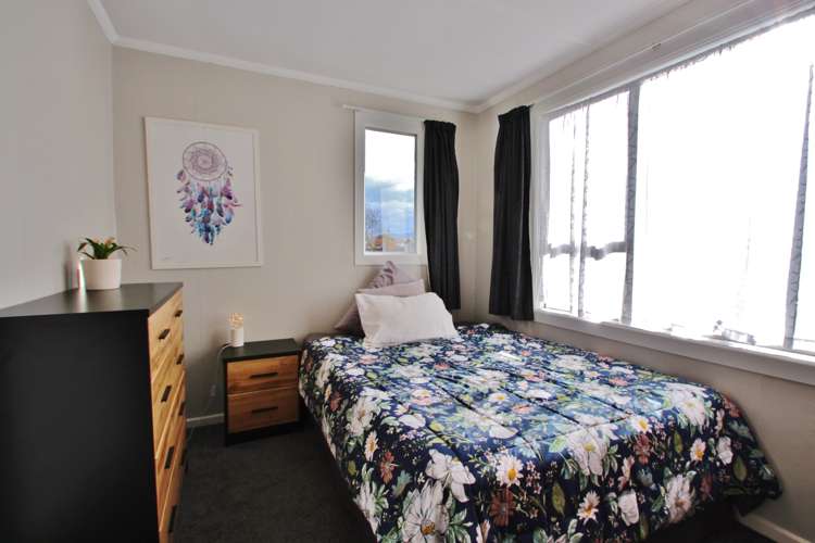 14 Oxford Street Gore Surrounds_11