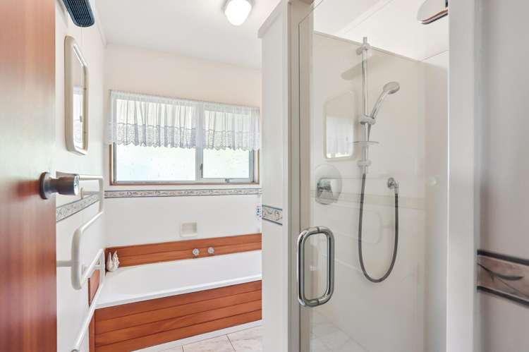 3 Western Road Laingholm_14