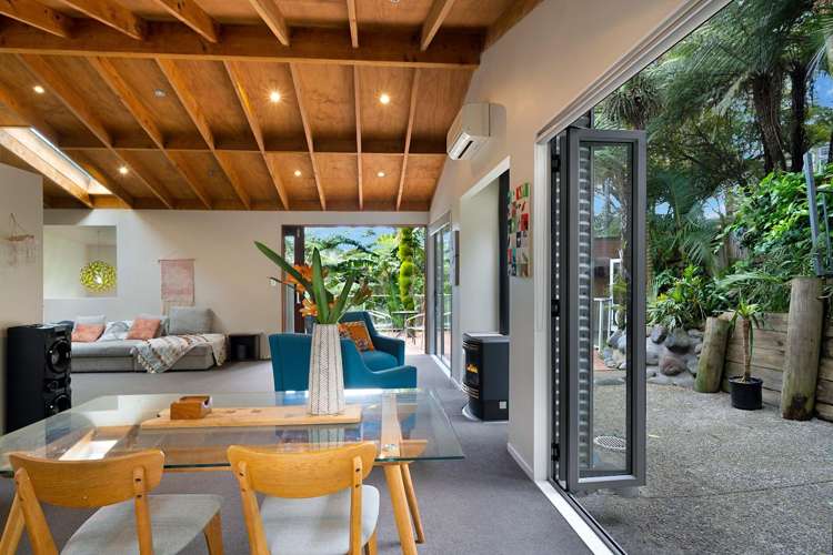 184 Huia Rd Titirangi_11