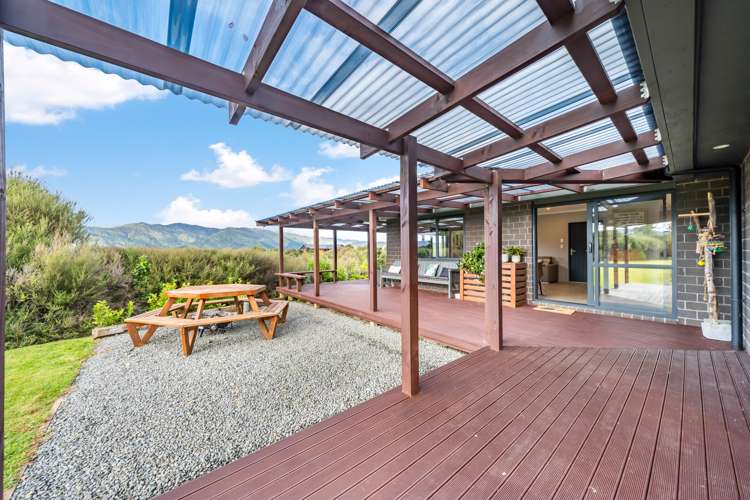 297 Fairview Drive Akatarawa_23