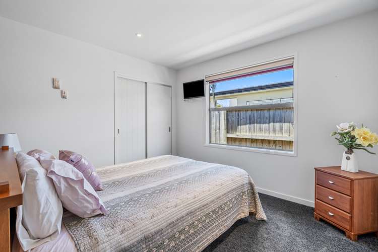 22 Saint Pauls Drive Brookfield_10