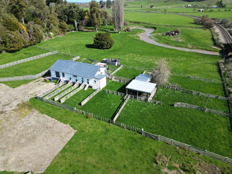 38 Silverhope Road Hunterville_8