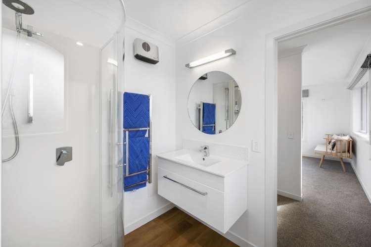 42 Pukeko Way Kinloch_12