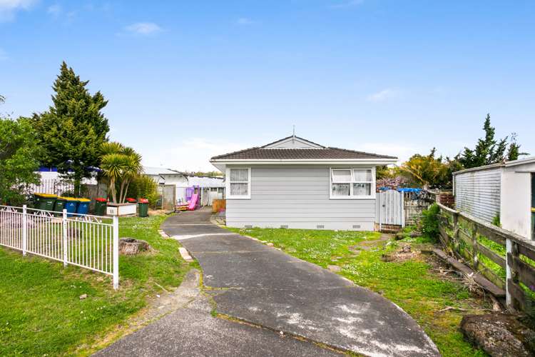 53 Captain Scott Road Glen Eden_11
