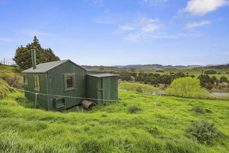 Stone Jug Road Kakahi_15